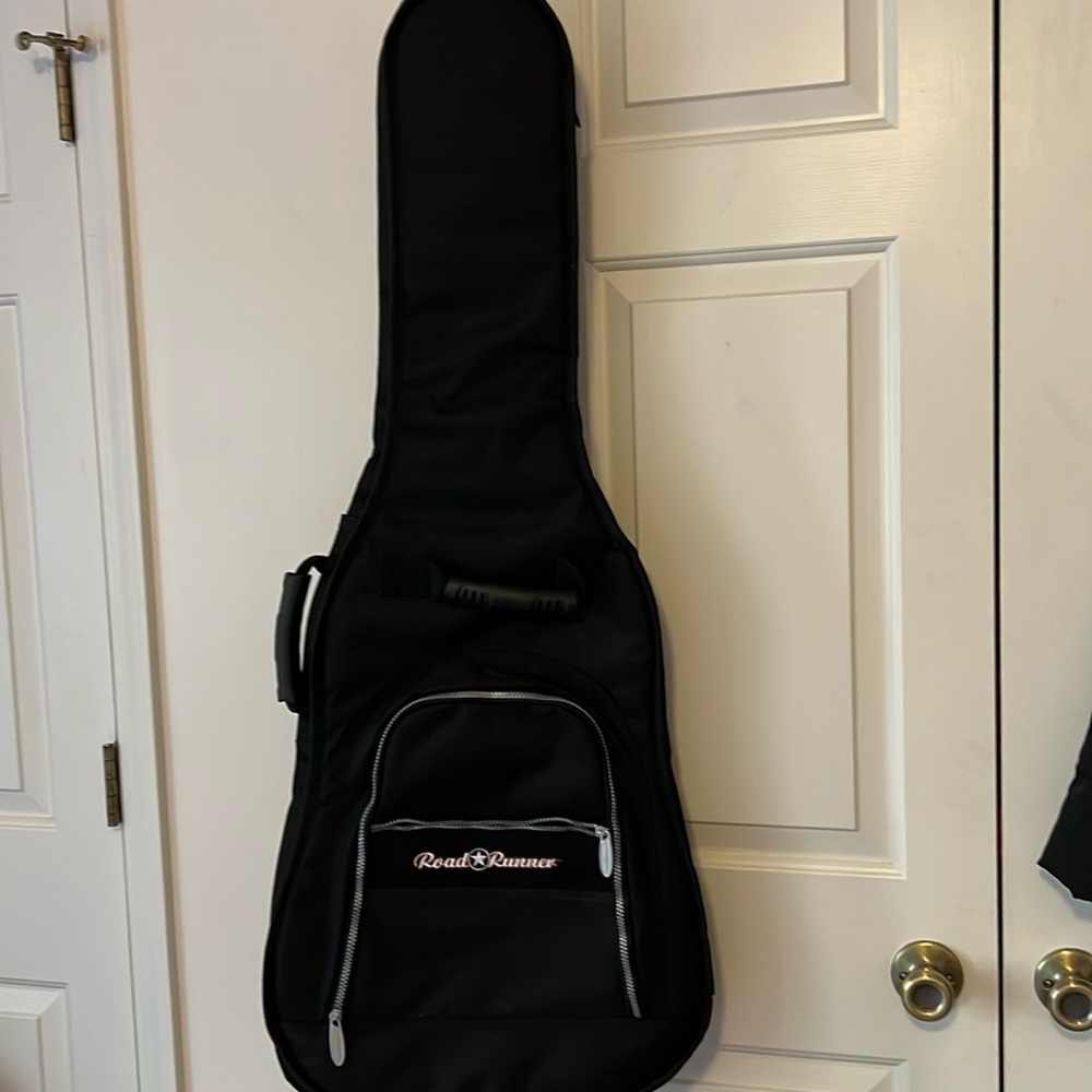 Road Runner Black Padded Guitar Bag – Protective Carry Case for 3/4 acoustic